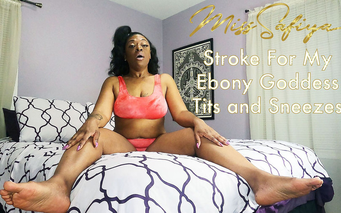 Miss-Safiya: 내 흑누나 여신의 젖탱이와 재채기를 위한 쓰리섬