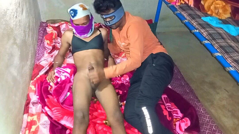 Indian Hijraji: 印度德西村性爱