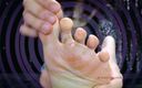 Rebecca Diamante Erotic Femdom: Mesmerizing Bare Foot Worship