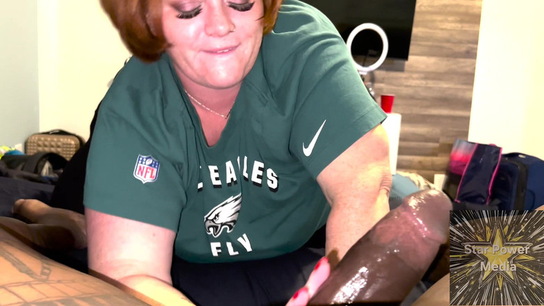 Star Power Media: La ssbbw rossa julie scatena un intenso pompino pov su...