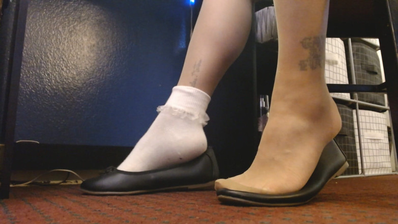 Abby Anna: Rakaman dekat ruffled stoking pantyhose ballet mengusik rata