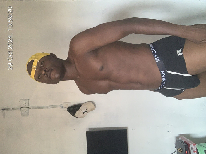 Sexydaddy: Ukazuji moje sexy tělo a ptáka