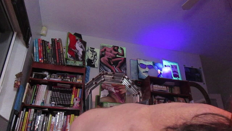 Hairyartist: Si mostra per te in slip bianchi da Hairyartist