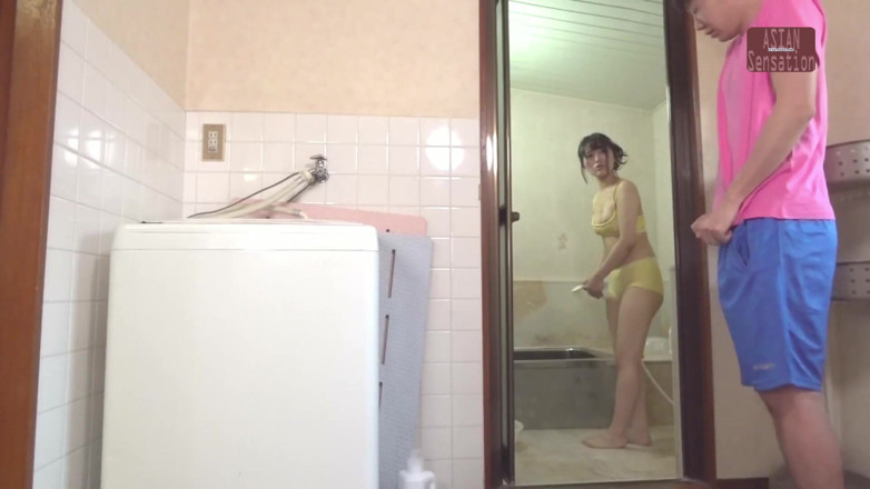 Juicy Bounce JAV Club: Prsaté starší krásky mě nejprve dráždí - pak je hluboce ošukám...