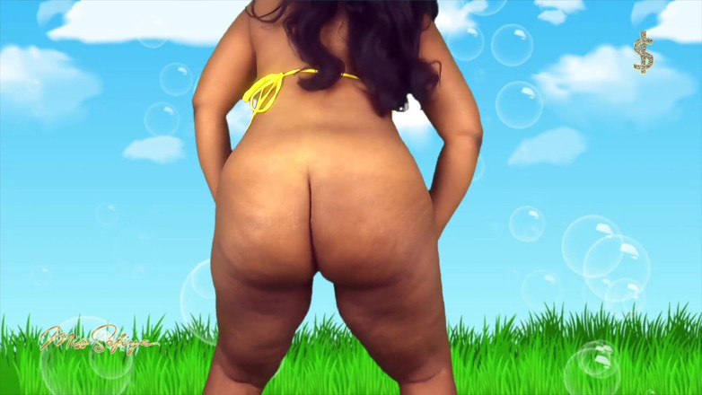 Miss-Safiya: Twerking in my Pikachu bikini