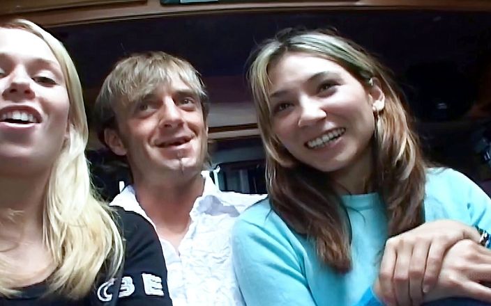 Road Trips UK: Autofahrt nach Penge: Roxy Jezel &amp; Jamie