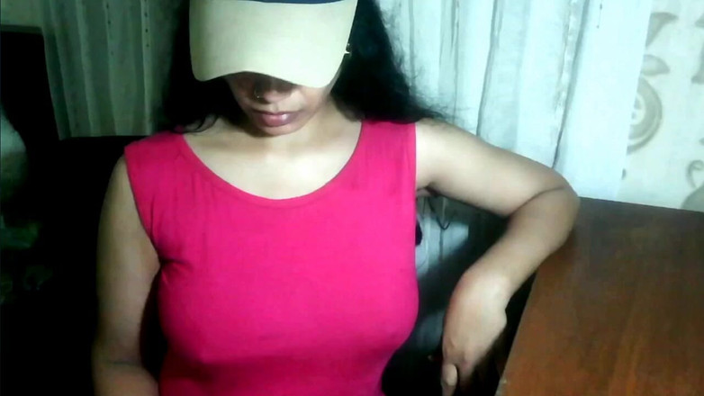 Arabicqueen: Rosa skönhet baby på eld framför pojkar