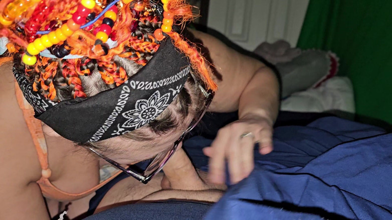 Funhousewife69: Zase mu kouřím ptáka, dokud mi nevybuchl do pusy