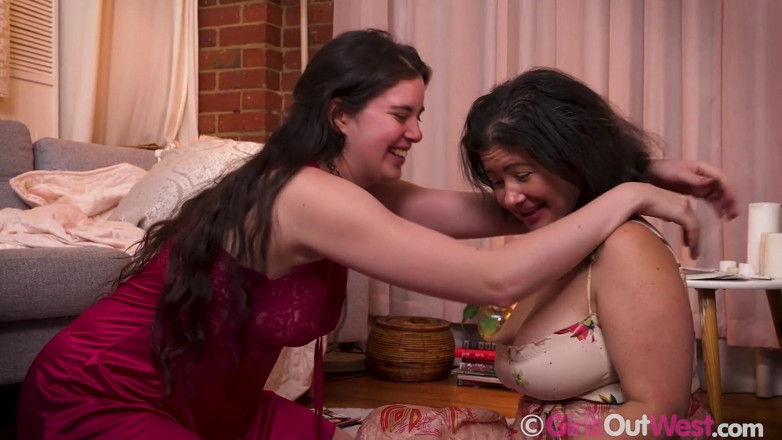 Girls Out West: Tarot Card Reading Leads to Lesbian Sex Between Two Horny...