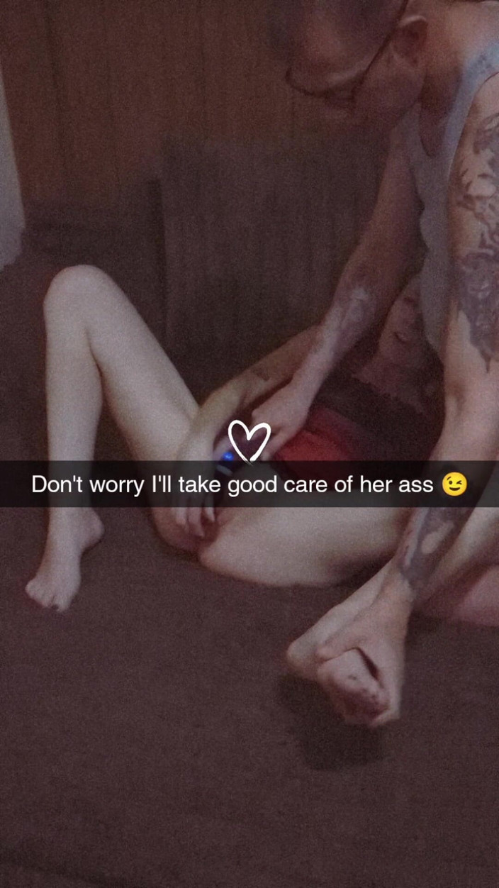 Richelle Rose: Подругу Соседа По Комнате Грубо Трахнули И Обработали 