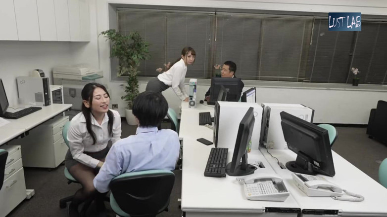 Lust lab: Thick Black Pantyhose Temptation From a Female Coworker - Part1