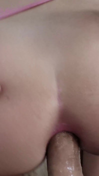 Wenn eine kleine schlampe zwei große schwänze nimmt, wird sie glücklicher! (dp - anal)