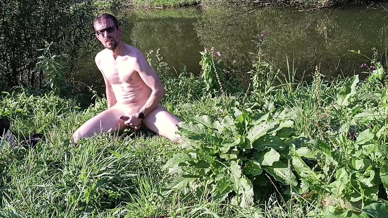 kickerscooter: Nudismo