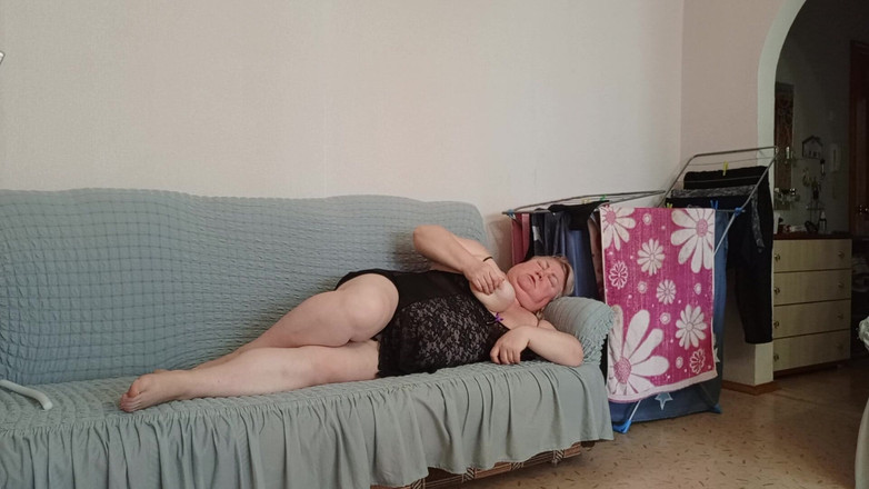 Zona901: La suocera ama mostrare i suoi beni davanti alla telecamera