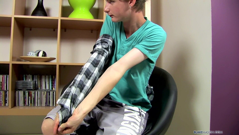 Blake Mason: Masturbasi sama cory si cewek kembar hongaria yang baru