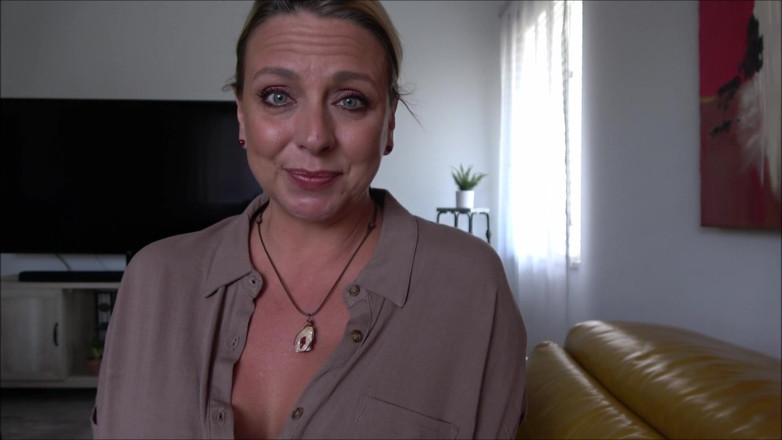 Brianna Beach: MILF Babysitter Makes Me Follow Her Rules - Brianna Beach - Alex...