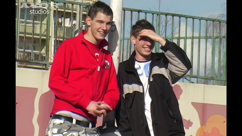 AYOR studios: ランダムなチャットはどのようにして本格的なグループファックに変わるのでしょうか?