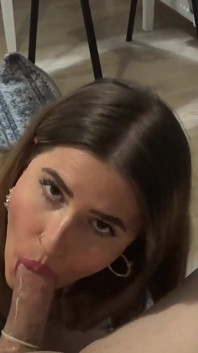 I Fucked My Egyptian Arab Stepsister While My Parents Are Outside