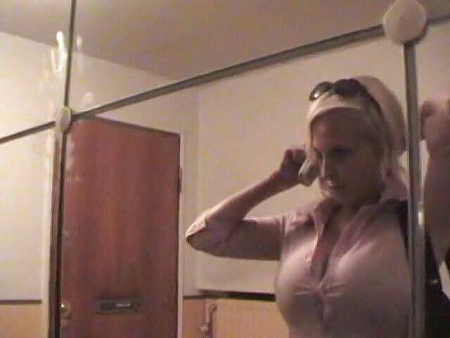 Radical: Sexy blonde teen gets a good anal