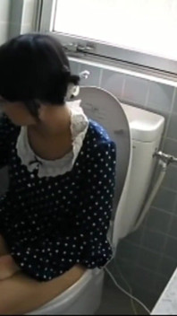 Stuck up Older Women - Toilet Masturbation Collection of 25 - Ep05