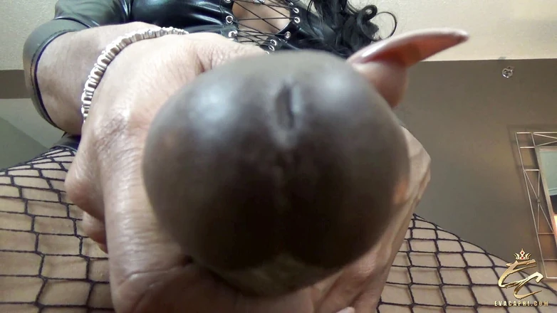 Eva Capri: Ebony cock sucking whore
