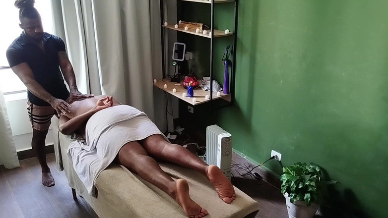 TheBlacKHunterr: Mendapatkan Pijat