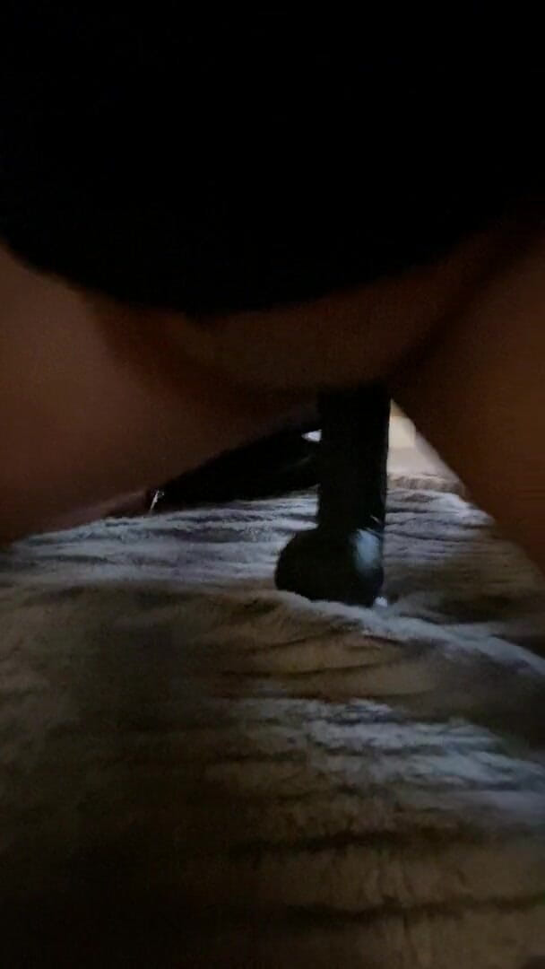 MzKiTTy91: Cảnh sát pawg dâm đãng bị con cu to đen khổng lồ đụ