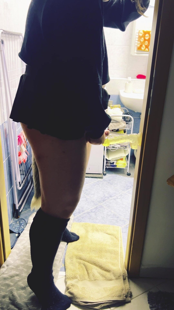 Feelingharmony: Porra no vibrador e depois chupando.