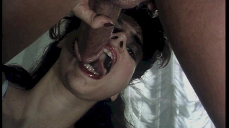 Inhonorof porn: Đụ trước gương trong nhà họp