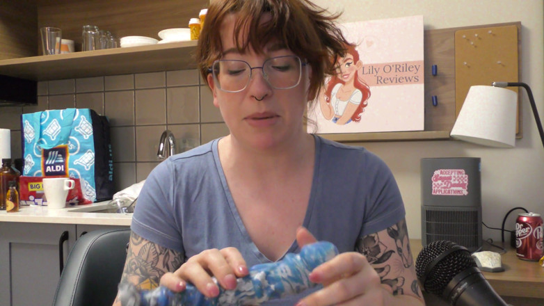 Lily O'Riley: NSFW Review of the Night King Dildo by Uberrime