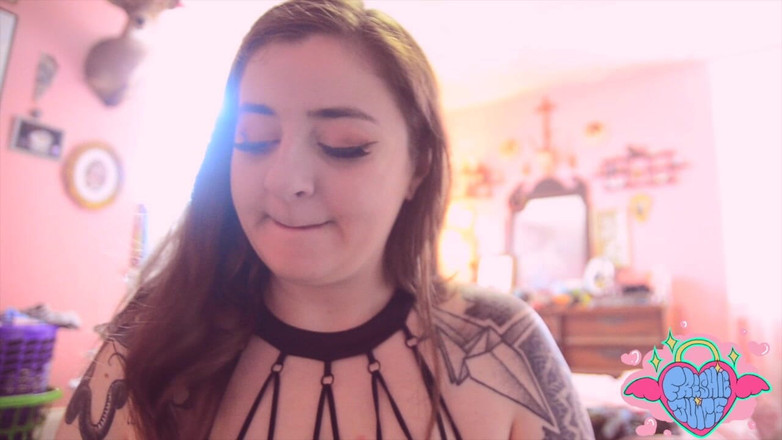 Freshie juice: Связали, подоили и страпоном твоя подруга