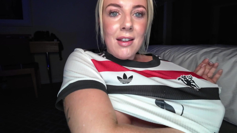 Mr LDN Lad: Ateşli evli kadın Emily yüzükle sikiliyor ve sonra dölleniyor