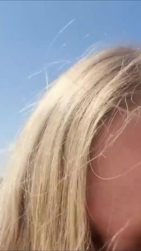 Jovem Puta Pública Cachorrinho Fodido Na Praia!