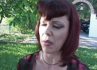 Gilfy Pleasure: Dojrzałe rude marzenia