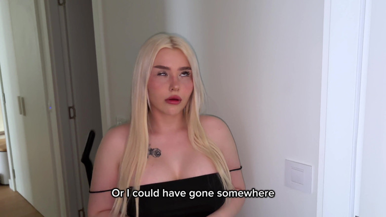 Blondessa: My stepsister came home after the party to have sex.