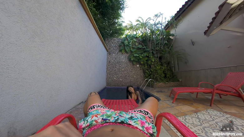 MassivePov: Секс в бассейне