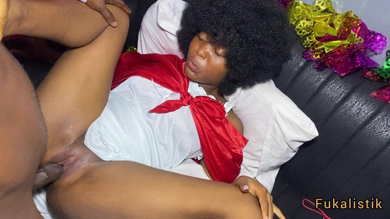 Fukalistik: Tetangga mesum berpakaian seperti sinterklas ngentot ibu kos yang baru...