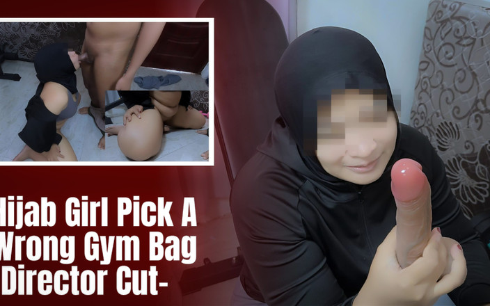 Minokiiko: [dc] Cewek Indo Berjilbab Nyobain Dildo Sambil Nyepong Kontol Di...