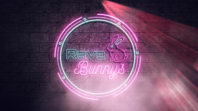 Rave Bunnys: Lustvolles häschen khloe kapri bekommt ihr gesicht mit sperma bedeckt!