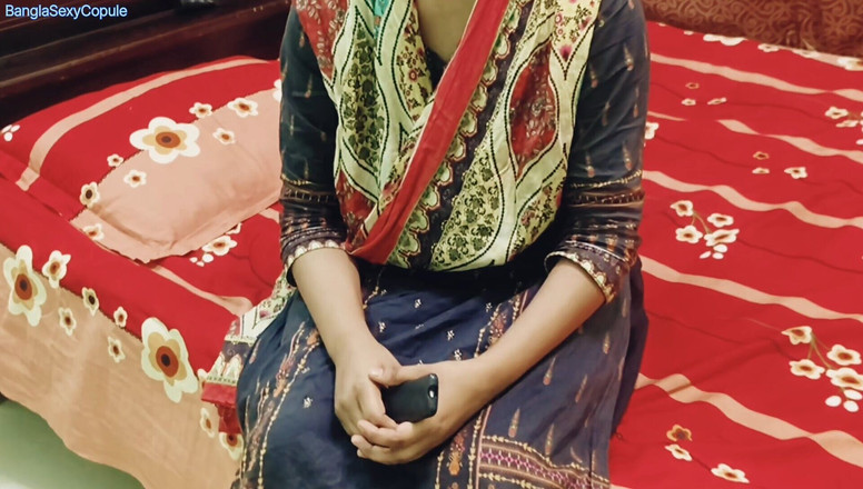 Banglasexycouple: Сьогодні у мене були солодкі стосунки зі своєю невісткою. Великі груди та солодка дупа моєї невістки захопили моє серце.