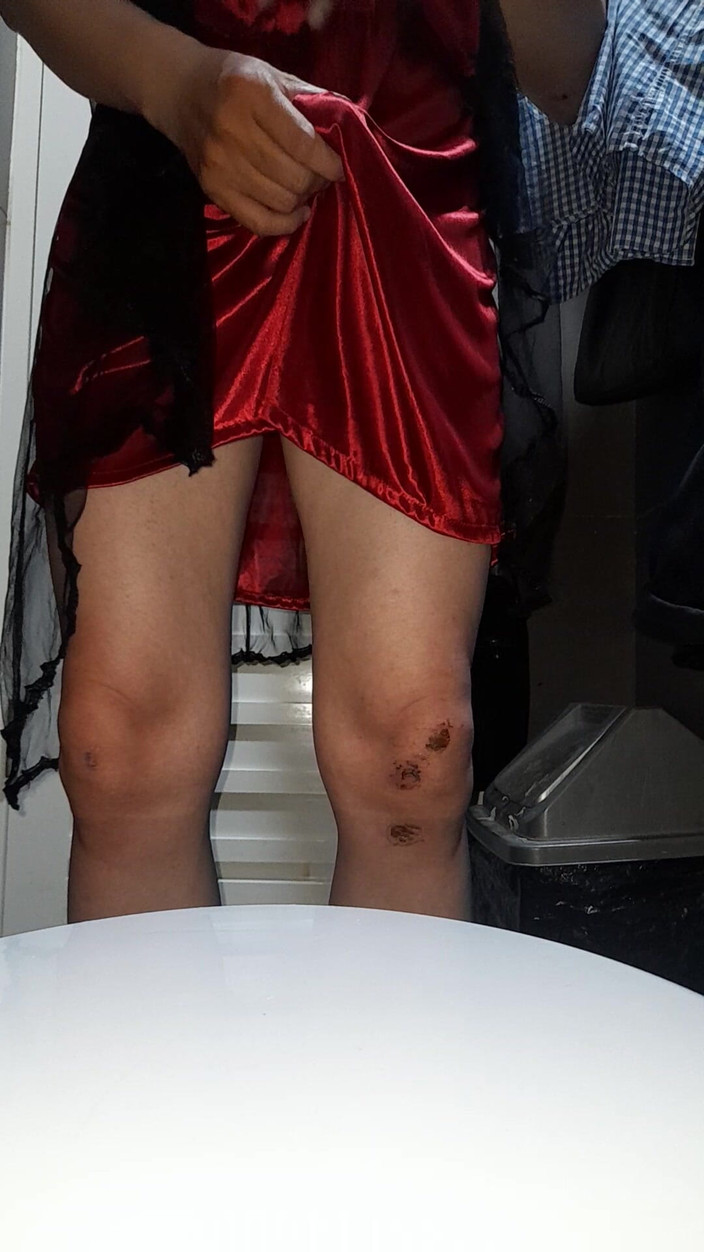 Naomisinka: Güzel elbiseden saten ipek astarın içine boşalma