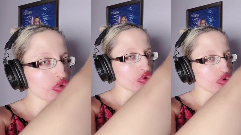 FinDom Goaldigger: Asmr Sweet Chocolate Makan- Asmr, cermin mata, gergasi, gincu, bibir...