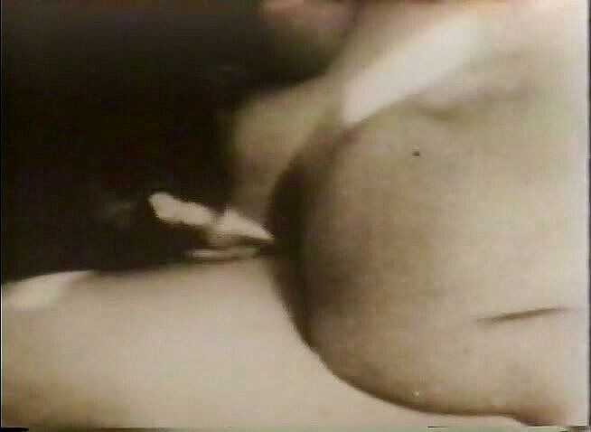 Alfacontent: La mora vergine succhia e cavalca il cazzo in un...