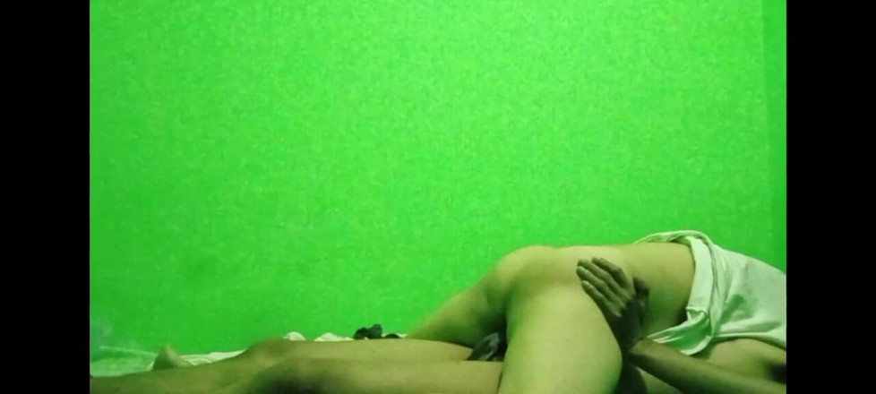 Famly sex: Đó là một niềm vui với âm hộ