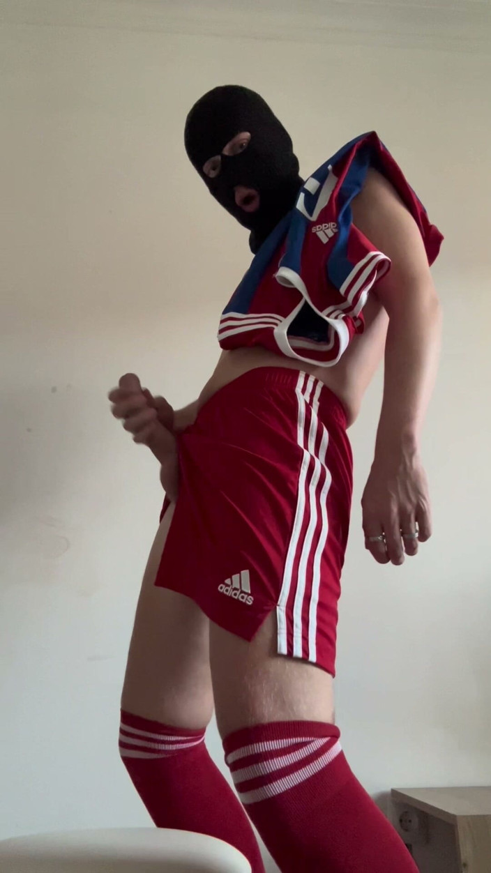 Axton Drake: Horny Bro Comes Home From Soccer Practice