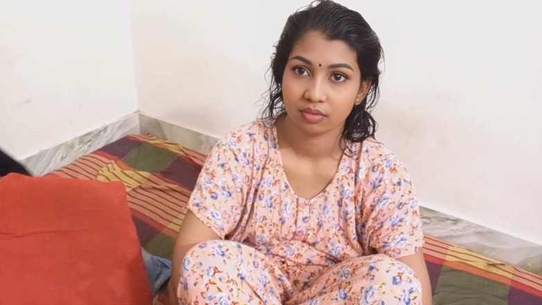 Bd fuking: 18 Years Old Bangladeshi Desi Young Wife Having Sex with...