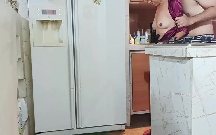 Swingers amateur: My Stepson Fucks Me in the Kitchen, What a Delicious...