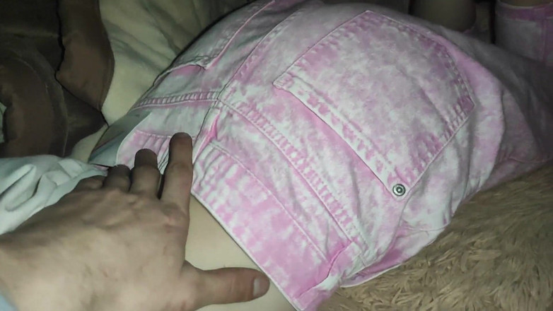 Taboo Room: 어린 공주와 섹스하는 배다른 아빠 - 금기