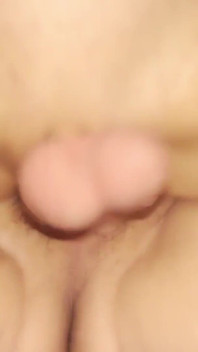 Záběr zblízka na creampie do kundičky