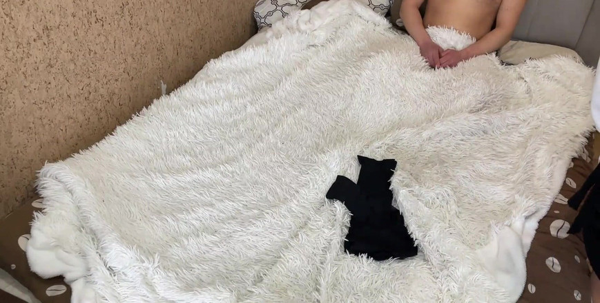 Lux Eva: Vyvrcholení na punčocháče arabské MILFky